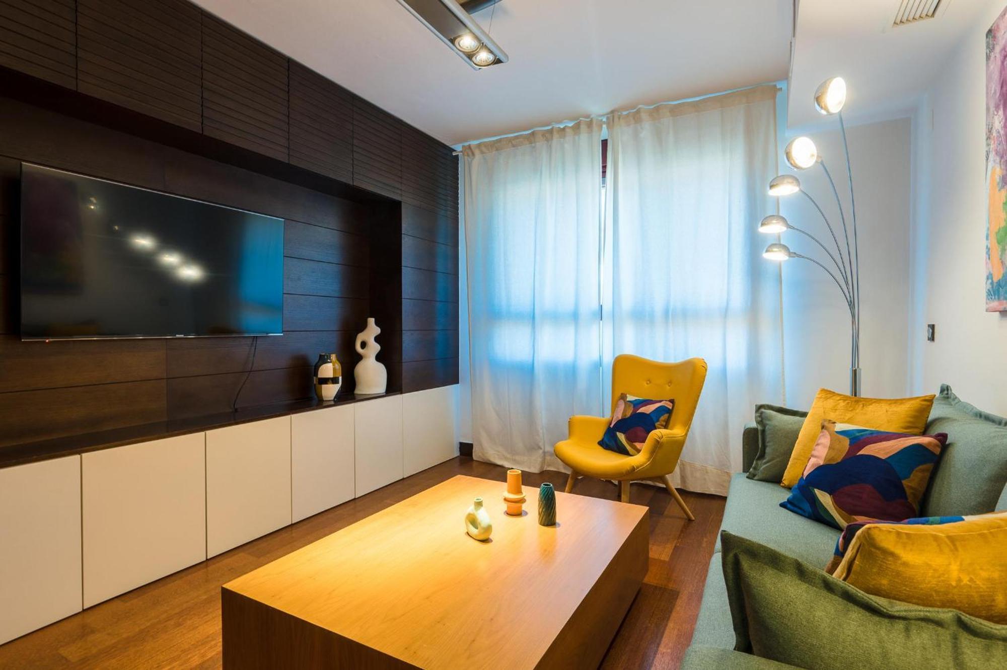 San Bernardo Free Parking * Sevilla